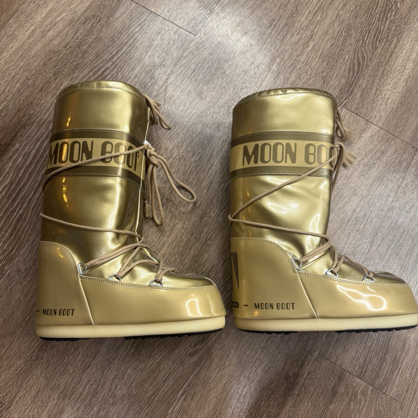 Moon Boot Vinile Snow Boots Shiny Metallic Gold High Top Shoes Women’s UK 39/41