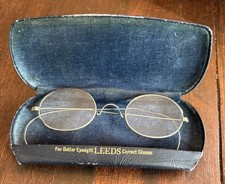 Vintage/Antique Early 1900s Eyeglasses Spectacles Silver Wire w/ Leeds Case