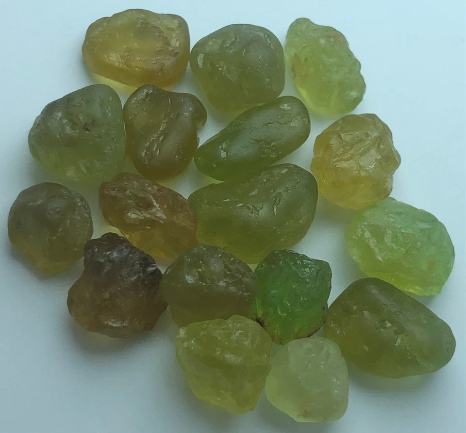 61 Ct Rough Mali Garnet Lot — Untreated Natural Stones — Pure Earth Minerals - Image 2 of 4