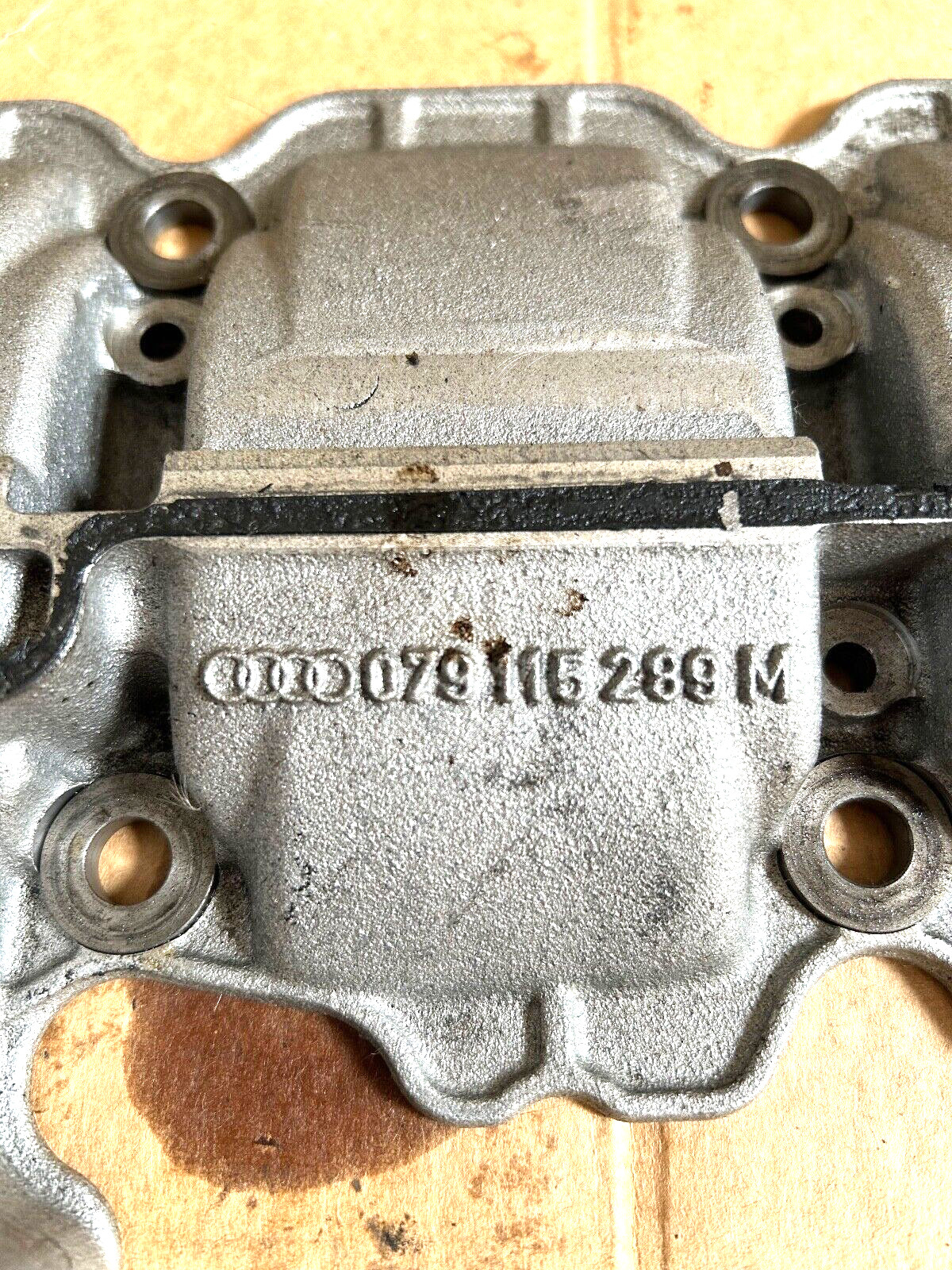 2008 AUDI R8 4.2L BYH ENGINE CRANKSHAFT OIL PAN BAFFLE WINDAGE TRAY 079115289M