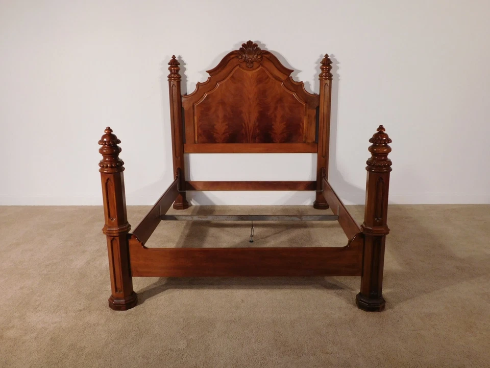 Marco de cama Henredon histórico Natchez tamaño reina Imperio victoriano llama caoba Foto 2 de 4