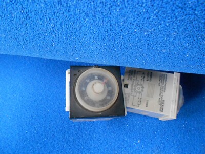 Timer Omron, H3CR-A8E, 24V AC oder DC