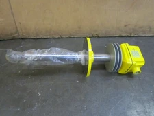 TOWA SEIDEN HL-221 LEVEL SWITCH 100/250V 5A 4 BOLT FLANGE