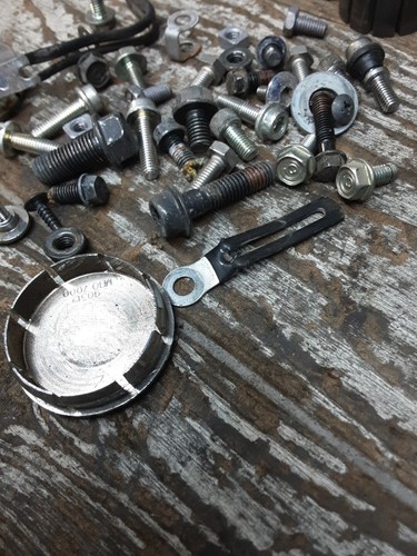 2009 09 07-14 Honda VT750 Shadow Spirit 750 Misc Miscellaneous Hardware Screws - Picture 7 of 10