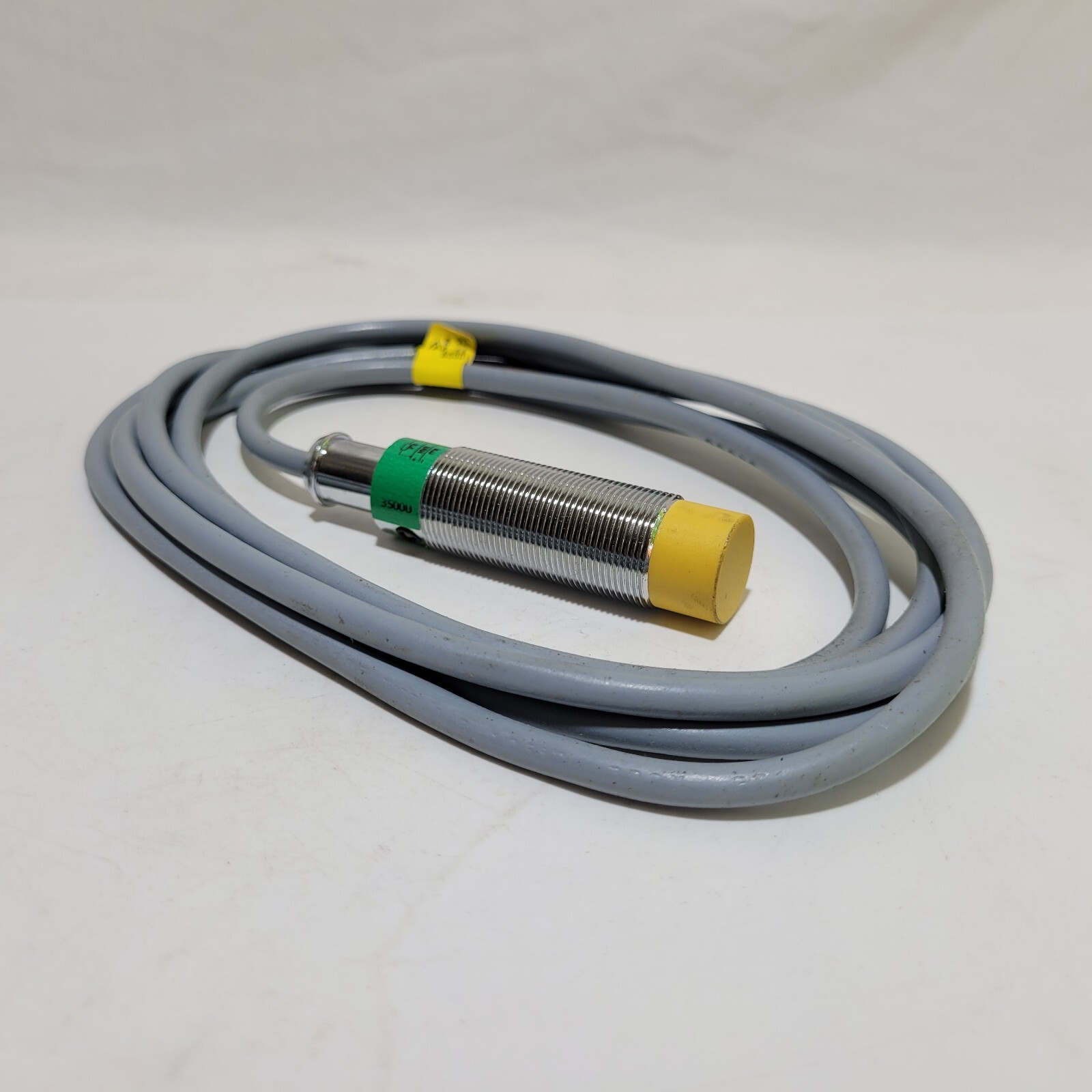 New TURCK NI8-M18T-AN6X Proximity Switch
