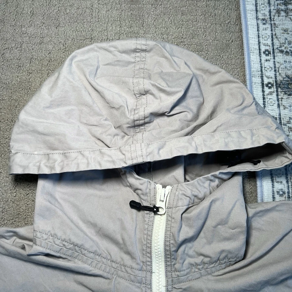 Chaqueta cortavientos estilo militar Camperdown Deus Ex Machina para hombre talla M gris con capucha Foto 2 de 4