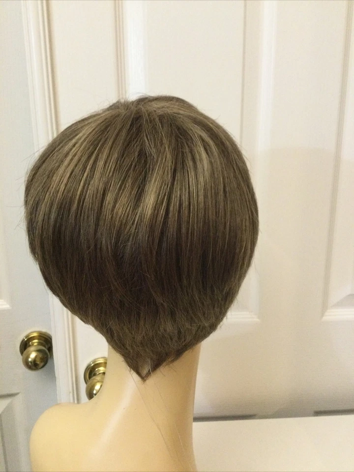 Синтетический парик Raquel Welch ON THE MOVE короткой огранки для мальчика R13F25 Lt коричневый золотистый блондин - Изображение 4 из 4