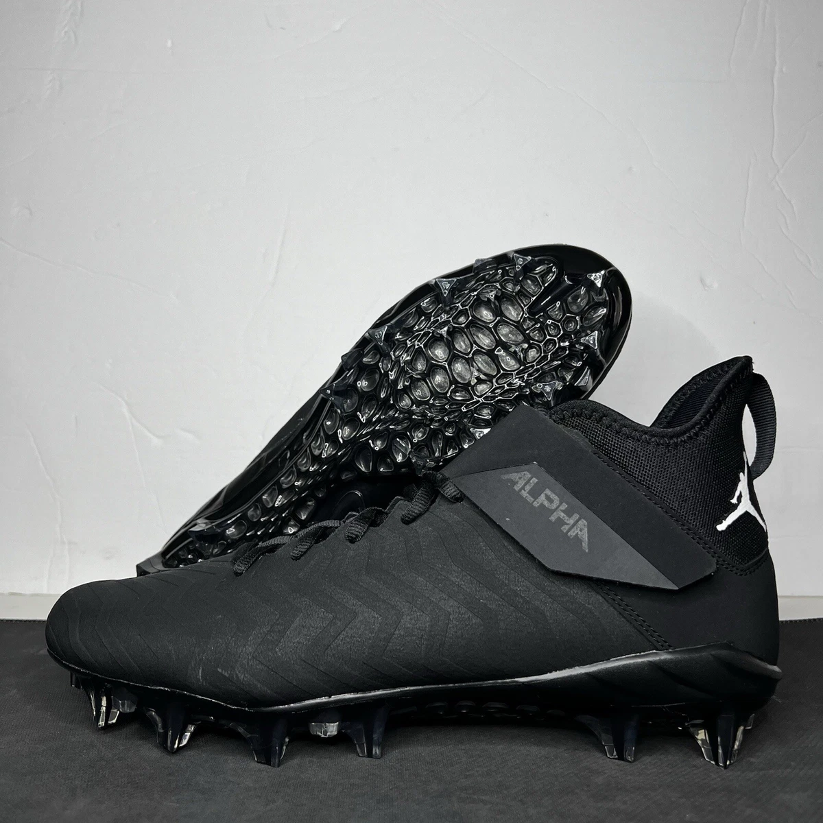Nike Jordan Alpha Menace Pro 2 Mid Black Football Cleats Sz  display picture 2
