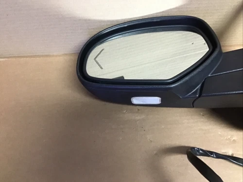 2009-2013 SILVERADO TAHOE SIERRA YUKON CHROME DRIVER SIDE MIRROR LEFT HAND LH OE