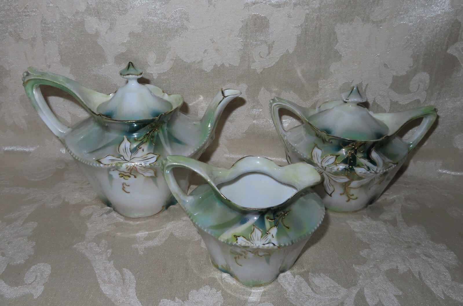 как выглядит Antique RS Prussia Tea Set in Rare White Daffodil Design in Gorgeous Colors фото