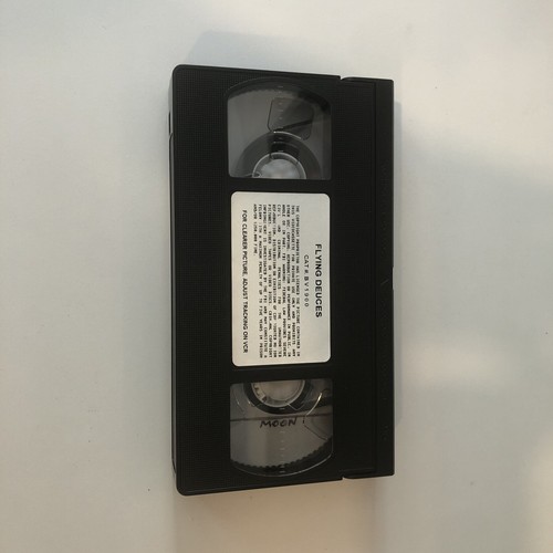 Laurel & Hardy The Flying Deuces 1939 VHS Video 1993 Hollywood Favorites Comedy - Picture 3 of 4