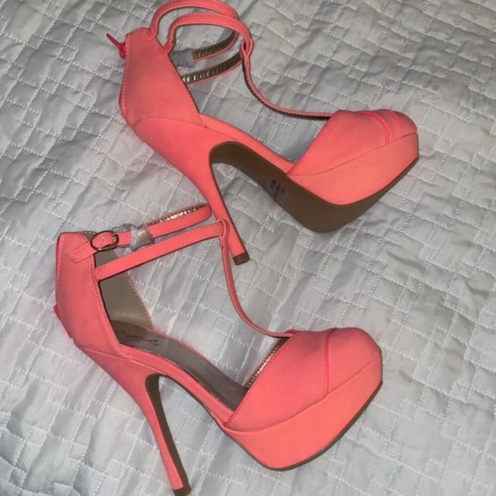 Peach color heels top