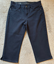 Women's 6 Petite Liz Claiborne Black Stretch Mid-Rise Sara Crop Pants