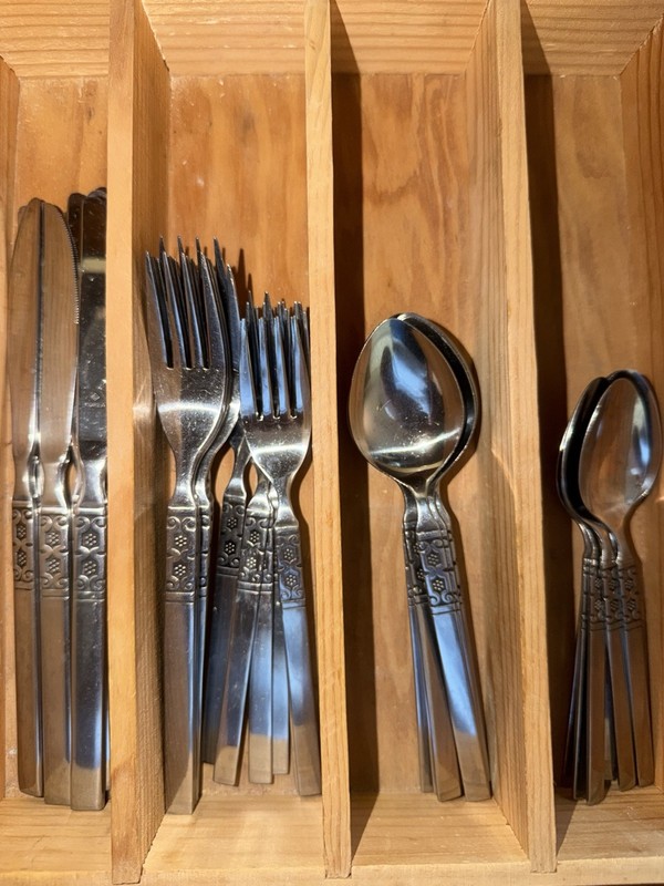39 piece - Northland Stainless Korea Silverware