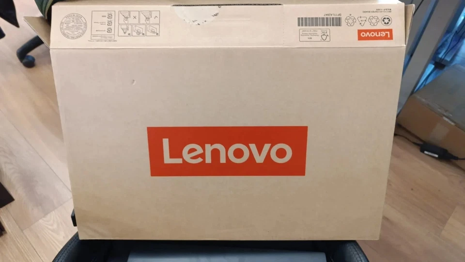 Lenovo V15 G4 IRU Notebook 15,6" Intel i5-13420H 8GB RAM 512GB SSD - Immagine 2 di 2