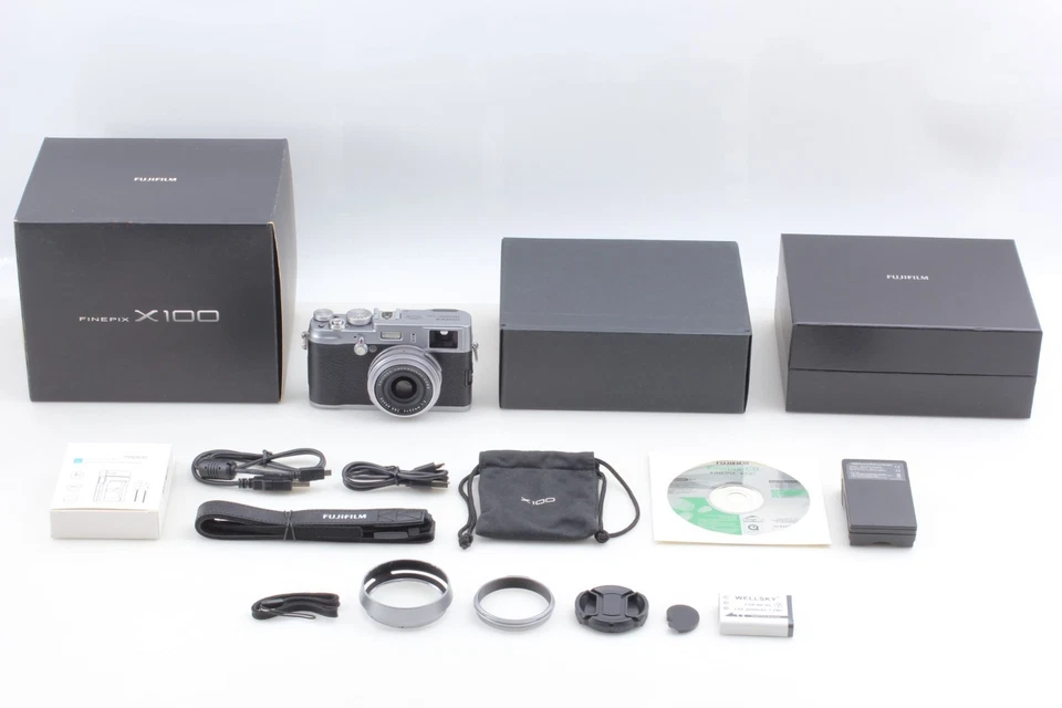 [Fast neuwertig mit BOX] Fujifilm FinePix X100 silberne... - Bild 2 von 4