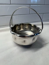 OLD JAMES W TUFTS Quadruple Plated Footed Dish With Handle Boston. # 2845 4” Dia