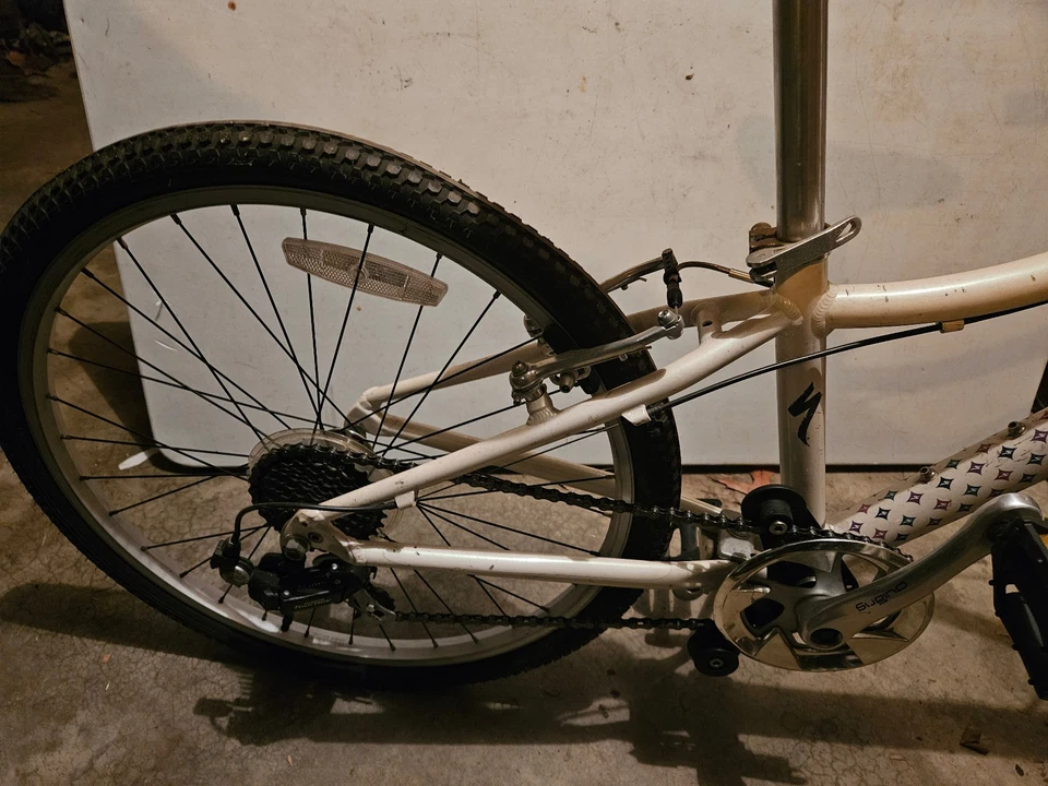 bicicleta niña 24 pulgadas Foto 2 de 4