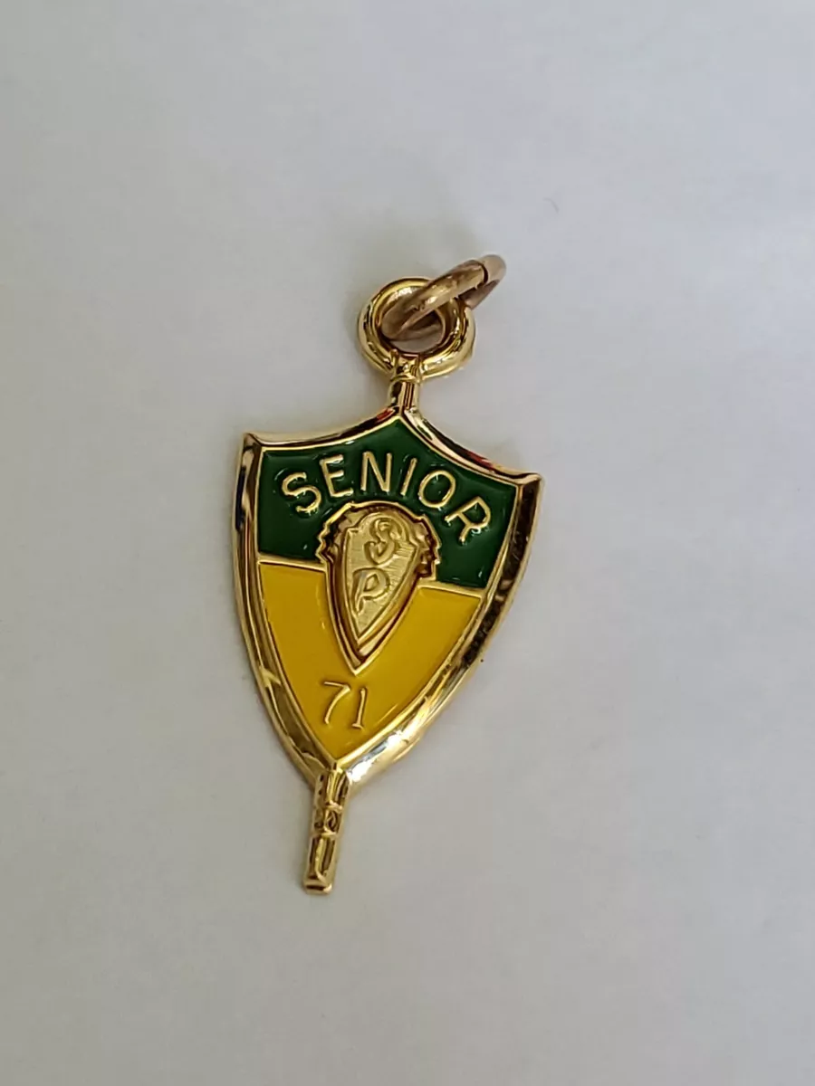 Senior key necklace top