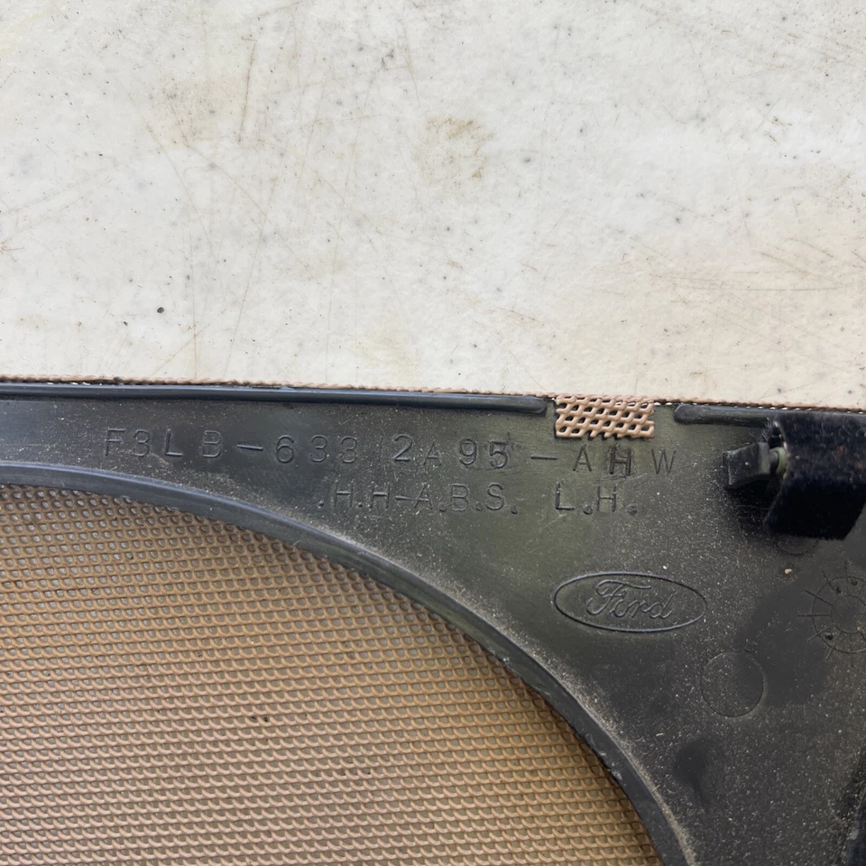 Lincoln Mark VIII 1997 1998 conductor panel de altavoz trasero cubierta luz bronceado pradera Foto 3 de 4