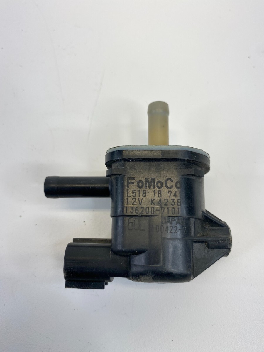 2010-2012 Mazda CX-7 Vacuum Canister Purge Solenoid Valve 136200