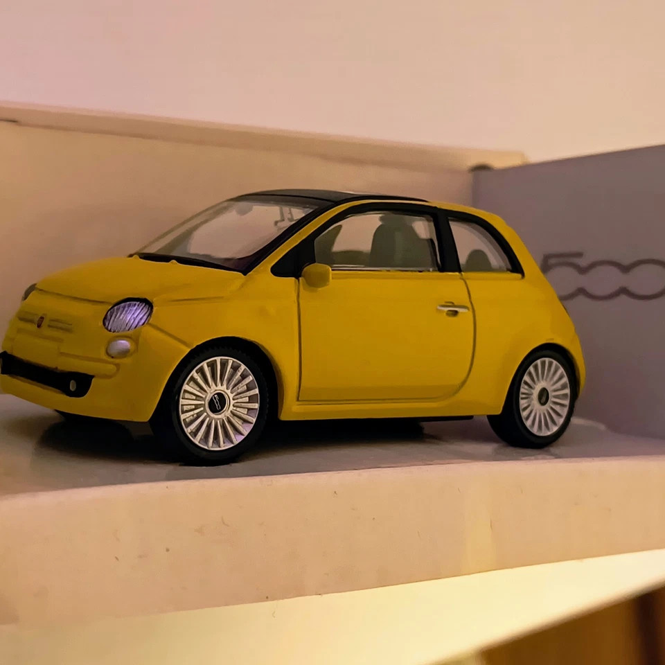 Modellino Auto FIAT 500 - Colore Giallo MONDO MOTORS - Scala 1:43 - Immagine 4 di 4