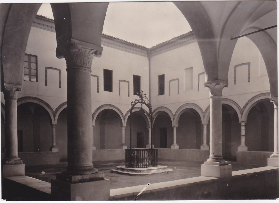 Foto 1 di 1