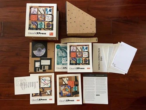 Quark XPress 4.03 CD-Rom for APPLE with 3.5” Disks and all contents + packaging