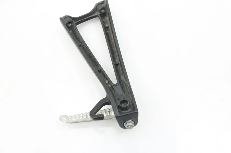 08-16 YAMAHA YZF R6 CLAVIJA TRASERA DERECHA PASAJERO Foto 3 de 4