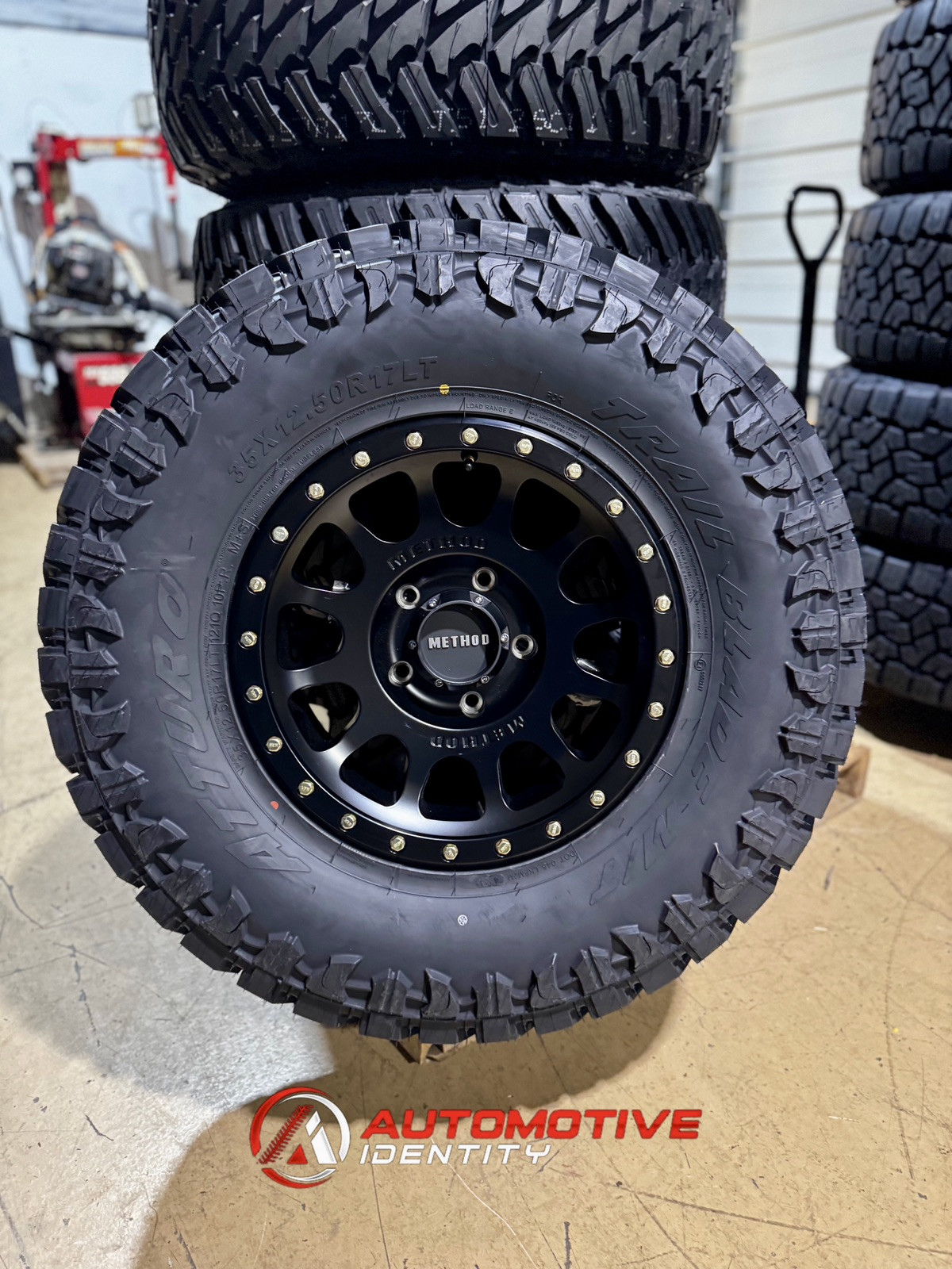 4) 17x8.5 Method MR305 NV Black Wheels 35