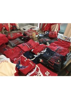 USED MIX BRANDS WHOLESALE 30PCS Sports Clothing Lot