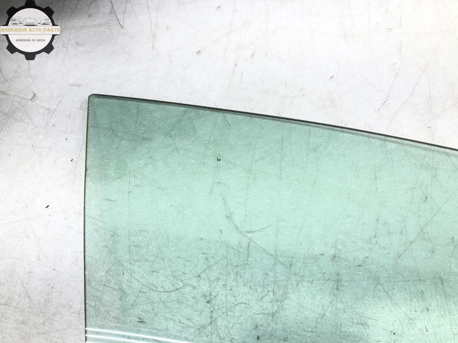 2014-2023 MASERATI GHIBLI RIGHT PASSENGER FRONT DOOR WINDOW GLASS OEM
