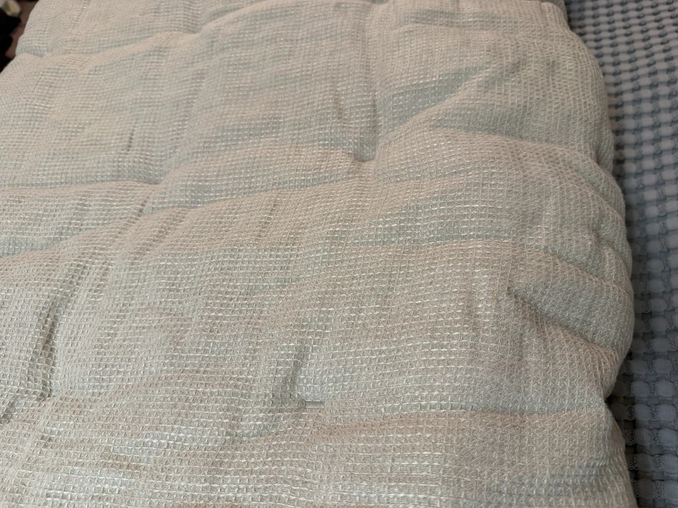 Edredón Pottery Barn europeo acolchado waffle lino oscuro - Nuevo sin etiquetas Foto 2 de 4