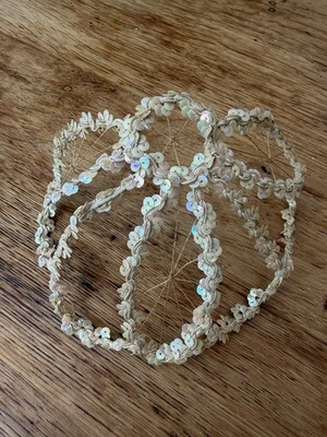 ANTIK 20er Jahre Hochzeit Brautschleier Flapper Kopfschmuck Hand Pailletten Elfenbein Pailletten - Bild 1 von 4