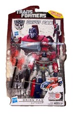 Transformers Generations Thrilling 30 Deluxe Class Orion Pax Action Figure NEW
