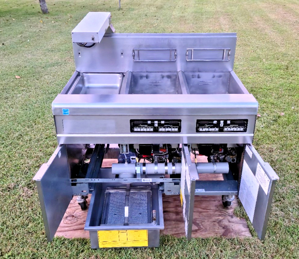 Frymaster Double Fryer Model #: FMPH255CSC, Natural Gas, Filtration, XTRA CLEAN!