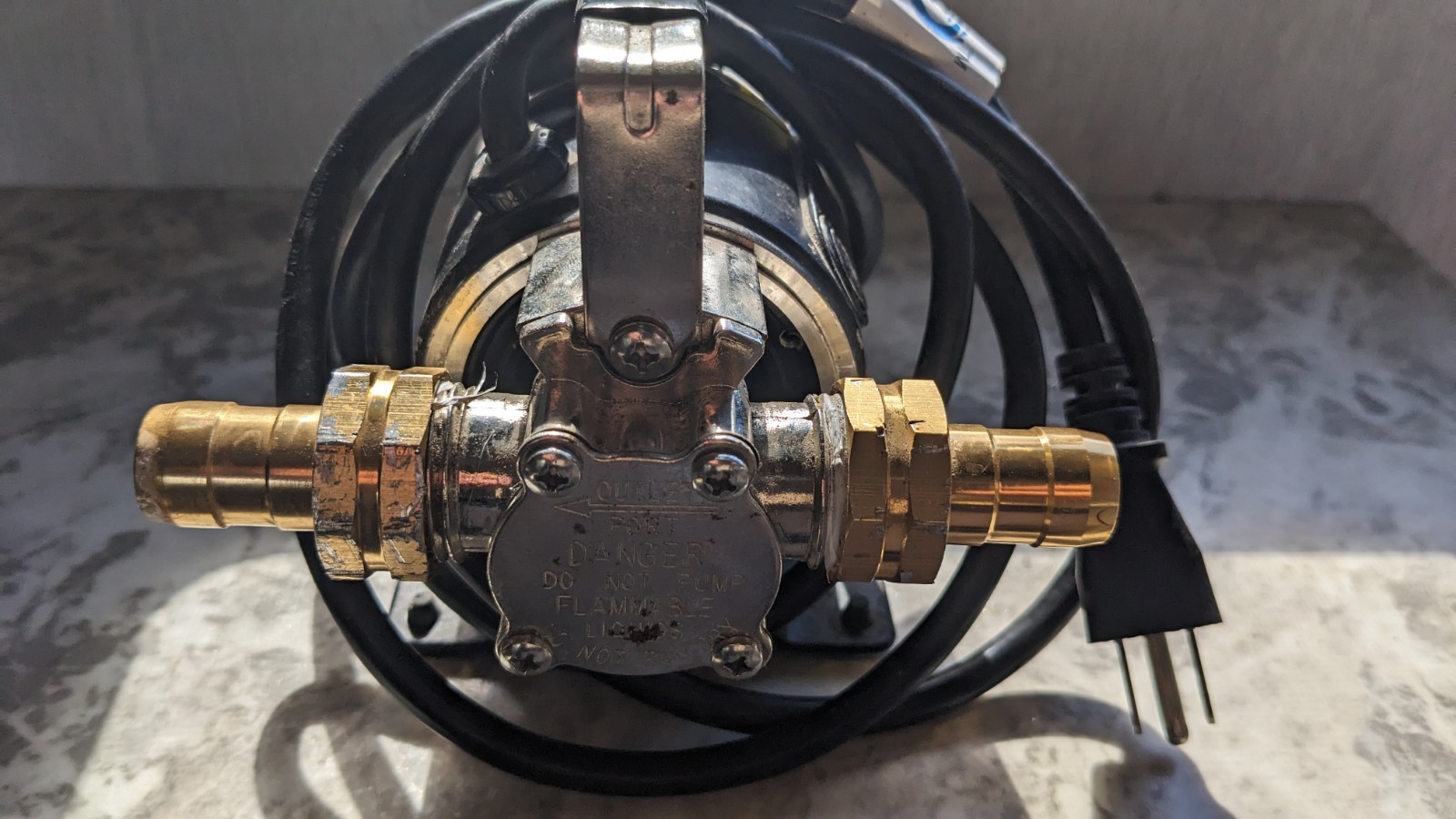 Flowpac 330 GPH Water Transfer Utility Pump 115V self-priming 