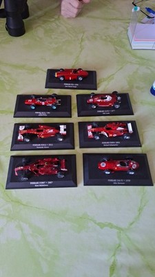 Ferrari Formel 1 Modellautos mit Sockel                    Preis Pro Stück: 12 