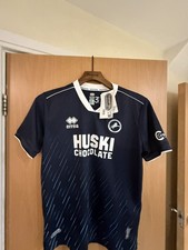 Millwall FC Errea Football Home Shirt Jersey Men's 23-2024 Navy Tanganga Size XS