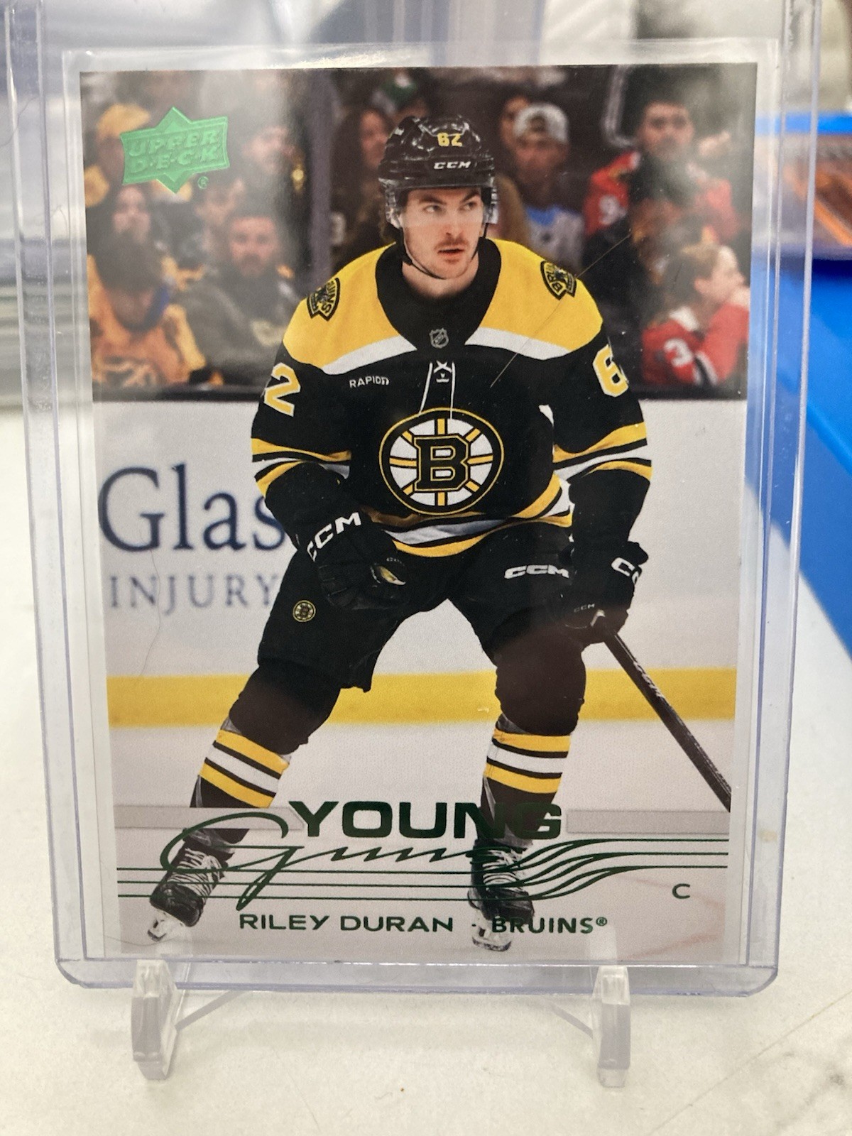 2025-26 Upper Deck Series 1 Young Guns Holiday YG RC #211 Riley Duran