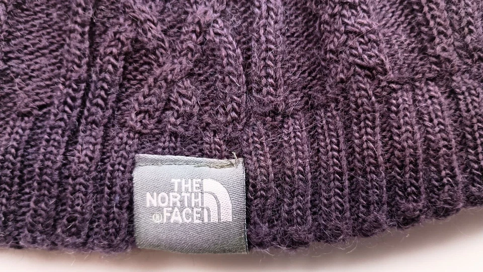 Gorro The North Face Cable Minna en púrpura berenjena talla única invierno informal acogedor Foto 2 de 4