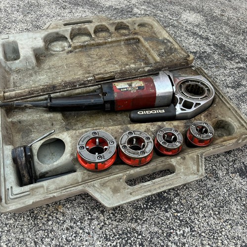 Ridgid 600 Handheld Electric Pipe Threader Threading Machine W Clamp, Dies, Case - Picture 3 of 22