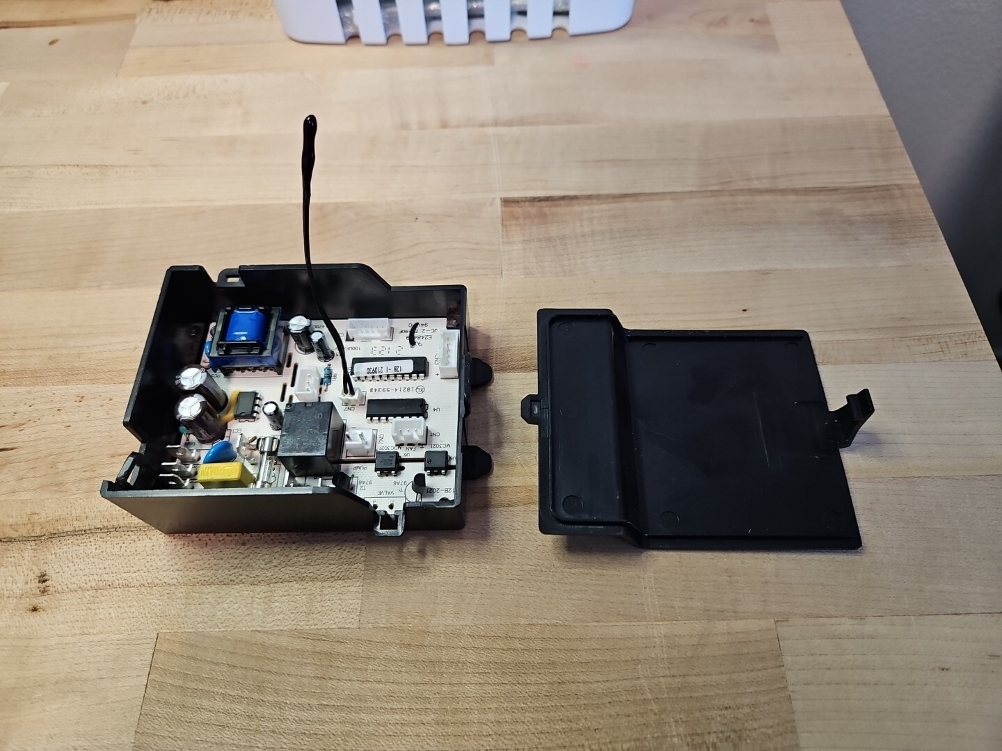 Insignia Portable Ice Maker Control Board, OEM Part NS-IMP26SL0-image