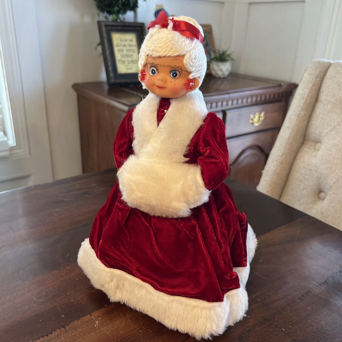 Vintage 1950's Japan Mrs. Santa Claus 13” Plastic Vinyl Figure