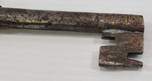 *B6) Antique Large Skeleton Key Iron Garden Security Gate Jail 7-3/8" - Picture 2 of 14