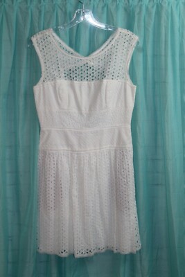 S ~ NWOT ~ bcbg maxazria Elvita Dress Sleeveless White Cotton Eyelet Sz 6 