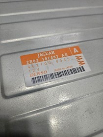 04-09 Jaguar XJ8 Navigation CD DVD Player 2R83-10E887-AG OEM