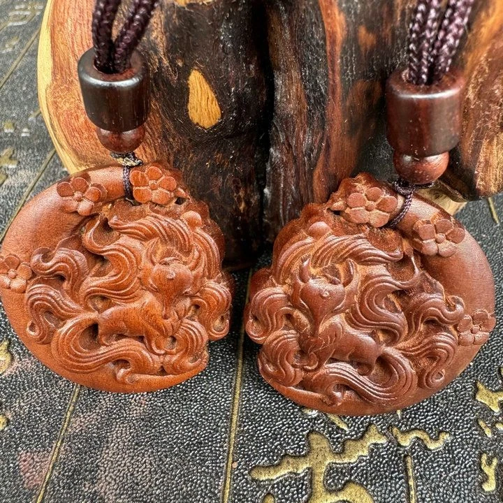 Longhu Mountain Lightning Zao Wood Nine Tail Fox Pendant Necklace Keychain 1PC Foto 4 de 4