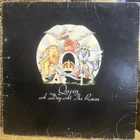 QUEEN - A DAY AT THE RACES (1976 LP) 1ST UK PRESS + PICTURE INNER