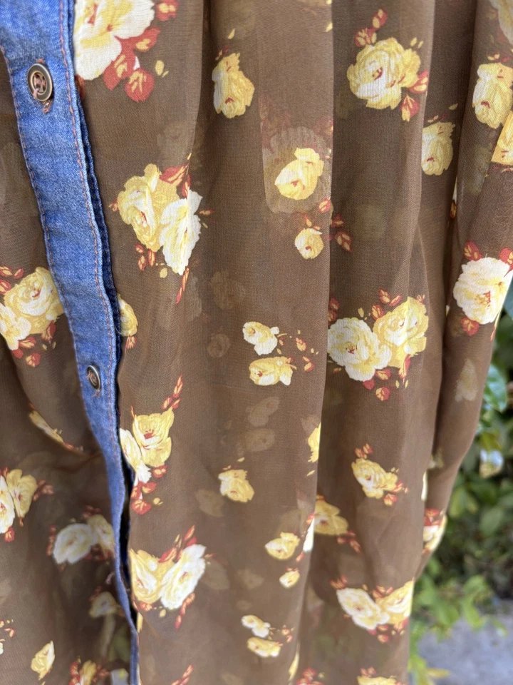 Camisa sin mangas transparente con botones Dream Out Loud de Selena Gomez para niñas pequeña Foto 2 de 4